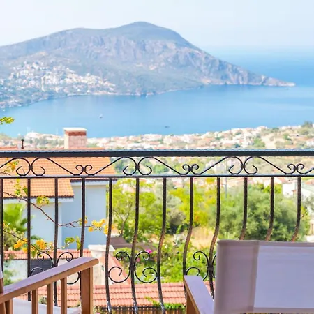 4 Bedroom Luxury 1210 Villa