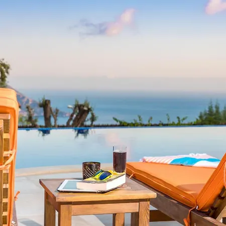 4 Bedroom Luxury 1210 * Kalkan