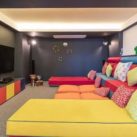 4 Bedroom Luxury 1210